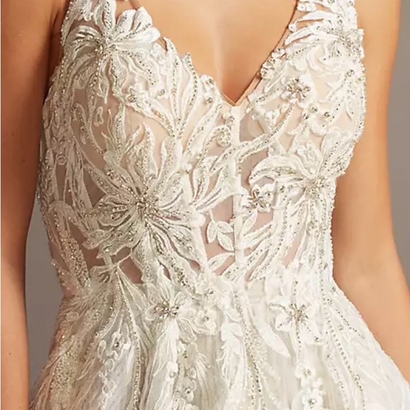 NWT Funds from sale help struggling children. . Wedding Gown - Picture 12 of 12